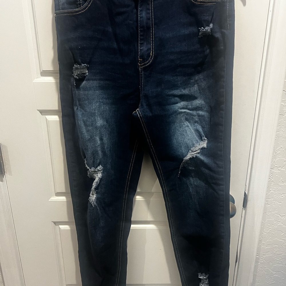 Womens XL Shein  Distressed Dark Blue Jeans